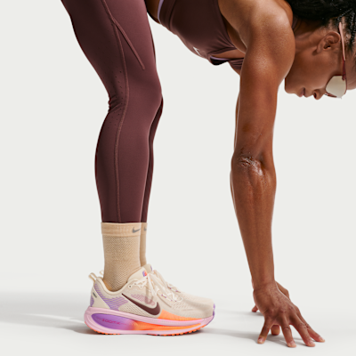 Nike Vomero 18 - Chalk / Pink Foam / Bright Violet / Tattoo - product image 9