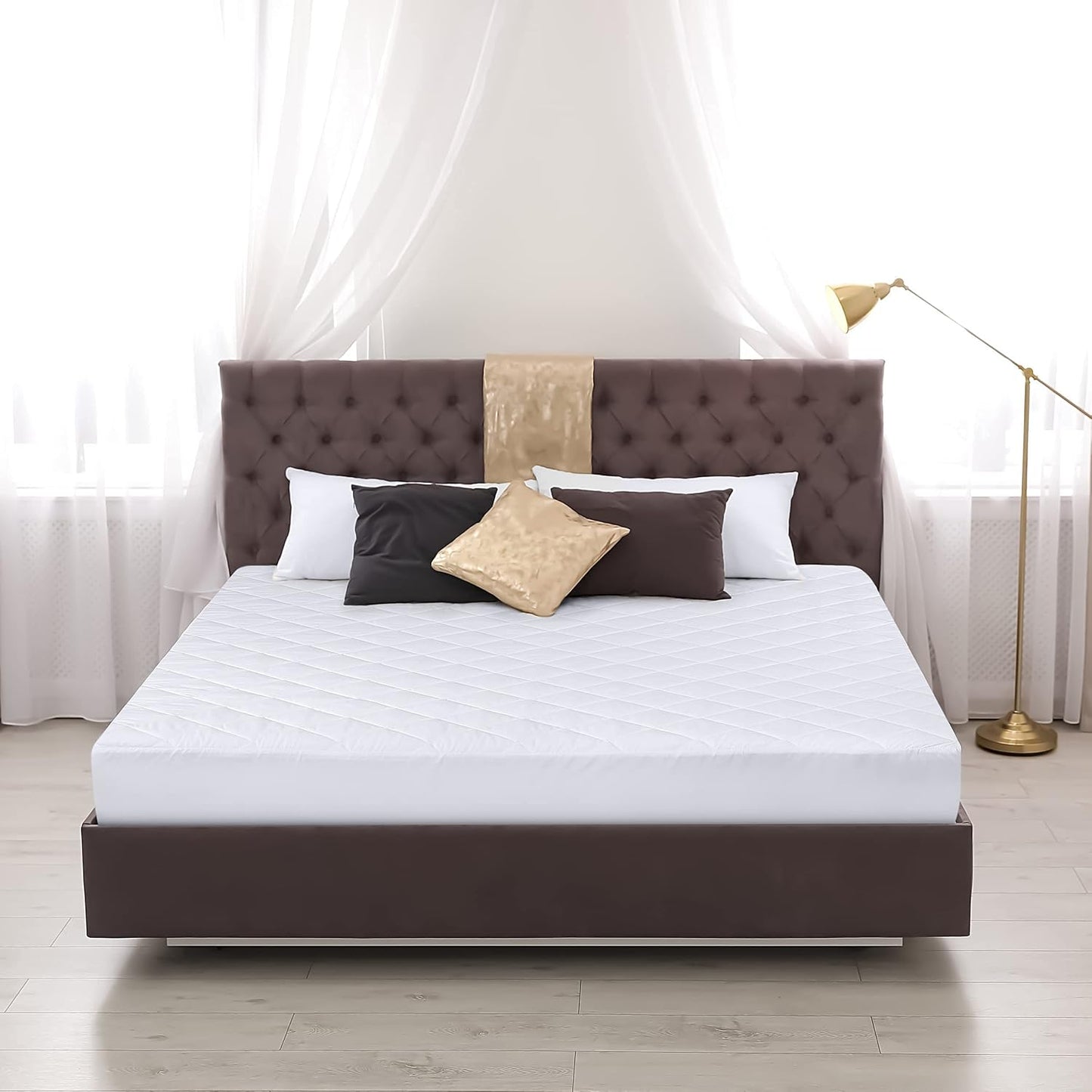 Utopia Bedding Quilted Fitted Mattress Pad - Queen Size (Up to 16" Deep Pocket) Machine Washable