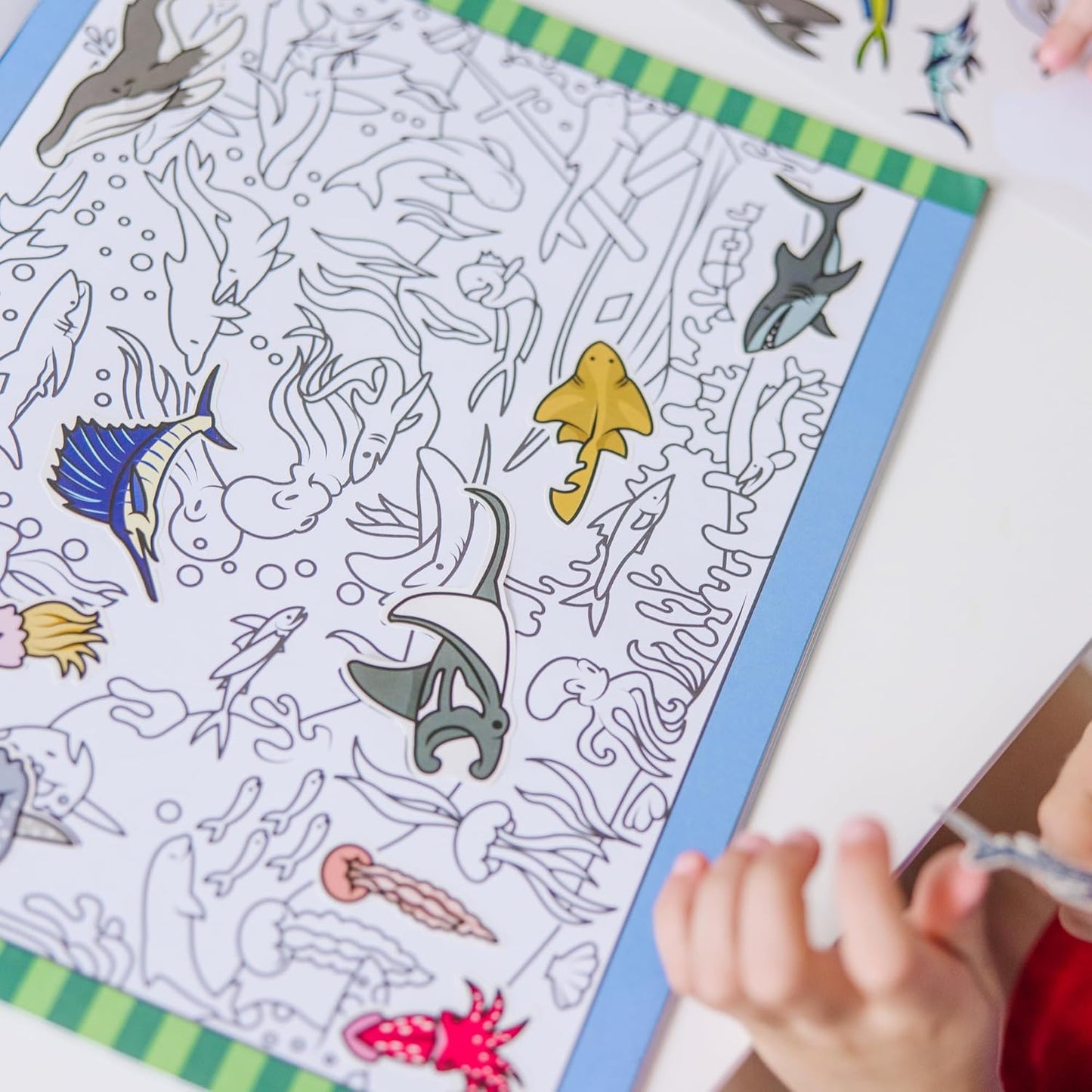 Melissa & Doug Animal Seek & Find Sticker Pad - 400+ Stickers, 14 Scenes for Kids 4+