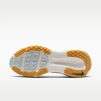 Nike Vomero 18 - Spruce Aura / Jade Horizon / Light Silver / Black Spruce - product image 2