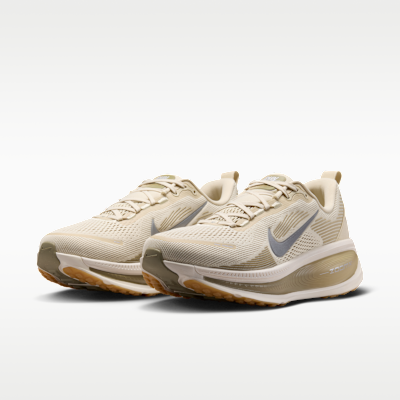 Nike Vomero 18 - Light Khaki / Desert Khaki / Sail / Metallic Silver - product image 5