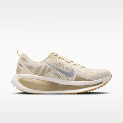 Nike Vomero 18 - Light Khaki / Desert Khaki / Sail / Metallic Silver - product image 3