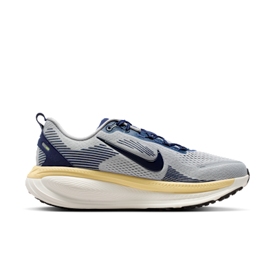 Nike Vomero 18 - Wolf Grey / Pewter / Sail / Midnight Navy - product image 3