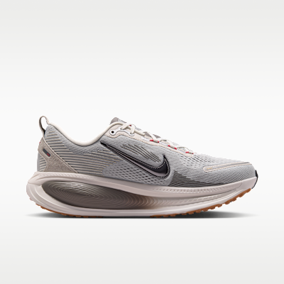 Nike Vomero 18 - Grey Fog / Summit White / Light Iron Ore / Metallic Dark Grey - product image 3