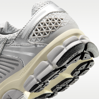 Nike Zoom Vomero 5 - Grey Fog / Metallic Silver / Coconut Milk / Chrome - product image 8
