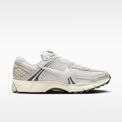 Nike Zoom Vomero 5 SE - Platinum Tint / Cashmere / Iron Grey / Photon Dust - product image 3