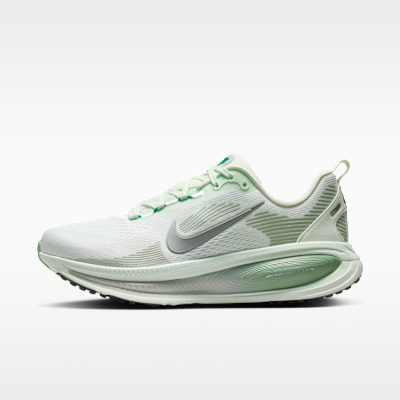 Nike Vomero 18 - Barely Green / Steam / Light Silver / Metallic Silver - product image 1