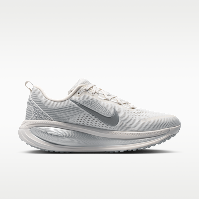 Nike Vomero 18 SE - Phantom / Grey Fog / Metallic Silver / Summit White - product image 3