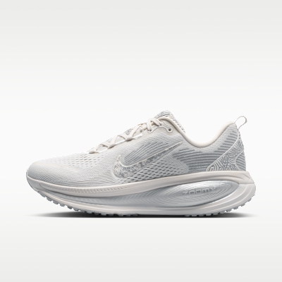 Nike Vomero 18 SE - Phantom / Grey Fog / Metallic Silver / Summit White - product image 1