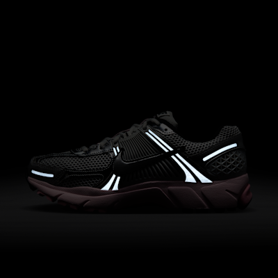 Nike Zoom Vomero 5 - Photon Dust / Pink Foam / Medium Soft Pink / Metallic Silver - product image 12