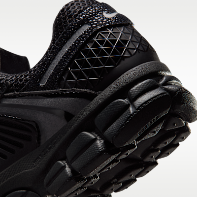 Nike Zoom Vomero 5 - Black / Metallic Silver / Anthracite - product image 8