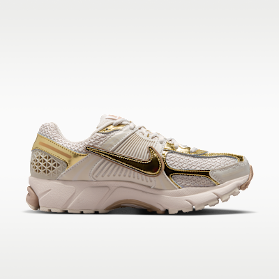 Nike Zoom Vomero 5 - Light Orewood Brown / Hemp / Phantom / Metallic Gold - product image 3