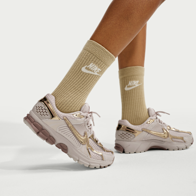 Nike Zoom Vomero 5 - Light Orewood Brown / Hemp / Phantom / Metallic Gold - product image 9