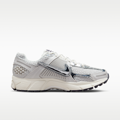 Nike Zoom Vomero 5 - Photon Dust / Gridiron / Sail / Chrome - product image 3