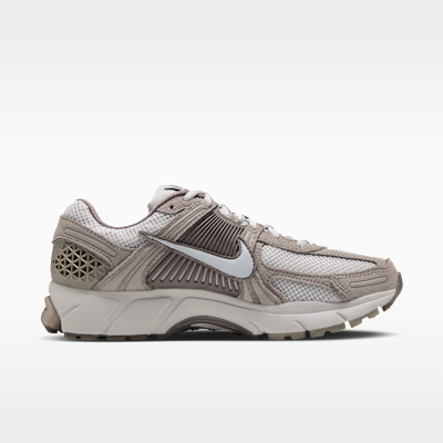 Nike Zoom Vomero 5 - Vast Grey / Enigma Stone / Cave Stone / Photon Dust - product image 3