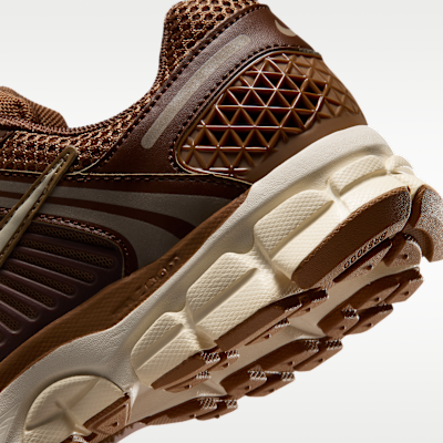 Nike Zoom Vomero 5 - Cacao Wow / Light British Tan / Dark Driftwood / Light Khaki - product image 8
