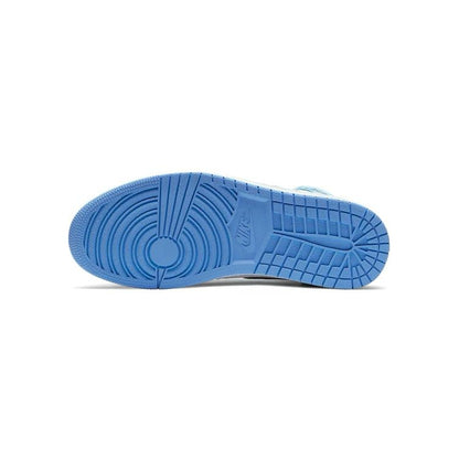 Air Jordan 1 Retro High OG - University Blue - view 5