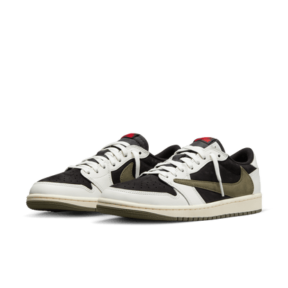 Travis Scott x Air Jordan 1 Low OG - Olive / Black / Sail - view 6